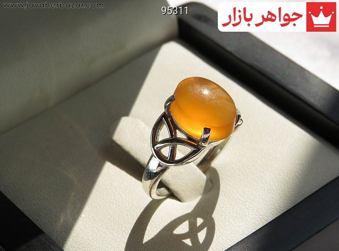 انگشتر نقره عقیق یمنی نارنجی طرح ساینا زنانه [شرف الشمس]